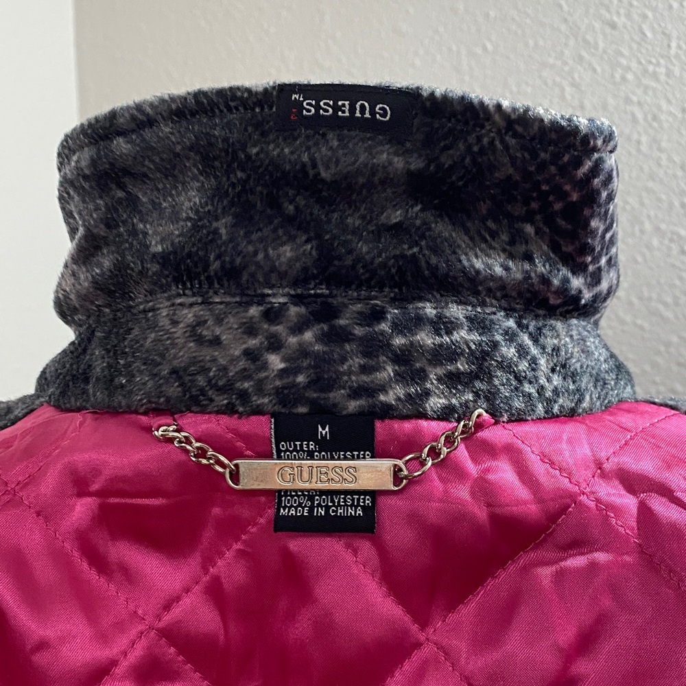 VINTAGE "GUESS" WOMEN'S BLACK & GRAY SNAKE PRINT COAT - size M - Picture 7 of 8